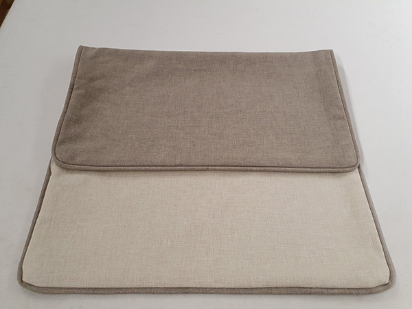 Zierkissen mit Käder